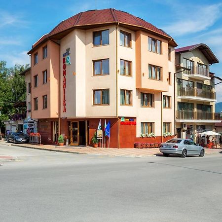 Family Hotel Romantika Velingrad Exterior foto